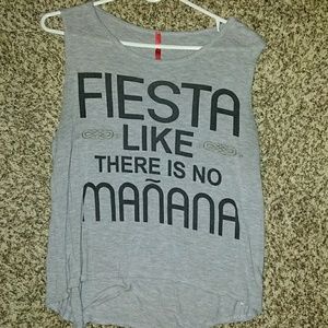 It's a short sleeve Fiesta like there's no manana